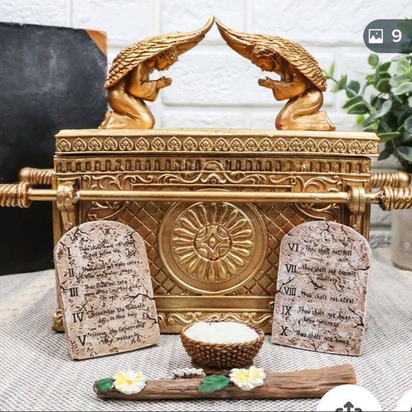 Profile:💕 Thou Shall Not Pay Retail! Remember 👯♀️ Sisters Our Rule of Thumb! - Picture 4 of 9